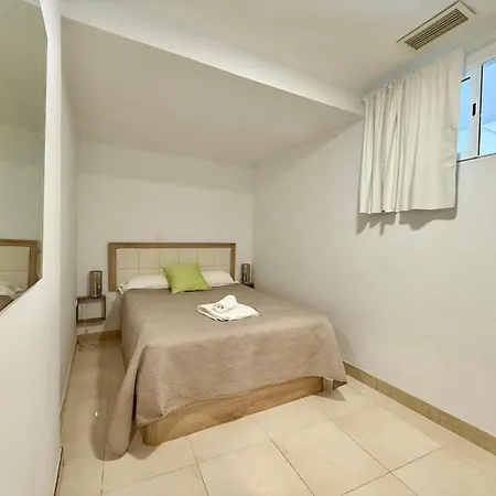 Kronos 16 Seaside Serenity